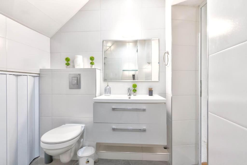 Sunny 2-Bedroom Maisonette Varna & Parking Extérieur photo