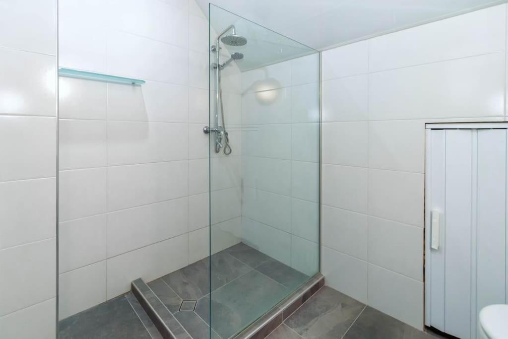 Sunny 2-Bedroom Maisonette Varna & Parking Extérieur photo